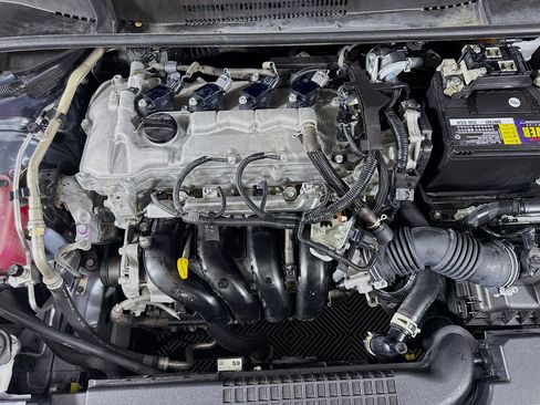 Used 2022 Toyota Corolla LE FWD image 38