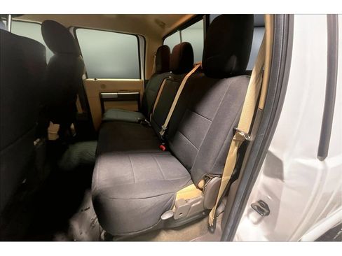 Used 2016 Ford F250 Lariat w/ Chrome Package image 26