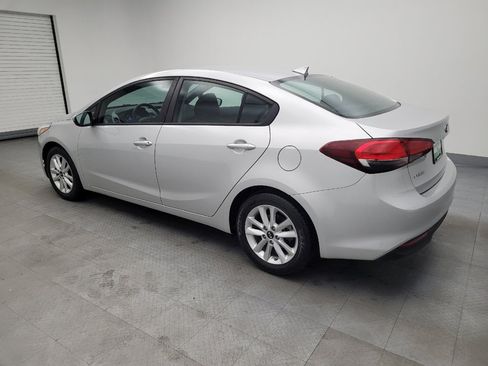 Used 2017 Kia Forte LX w/ LX Popular Package image 3