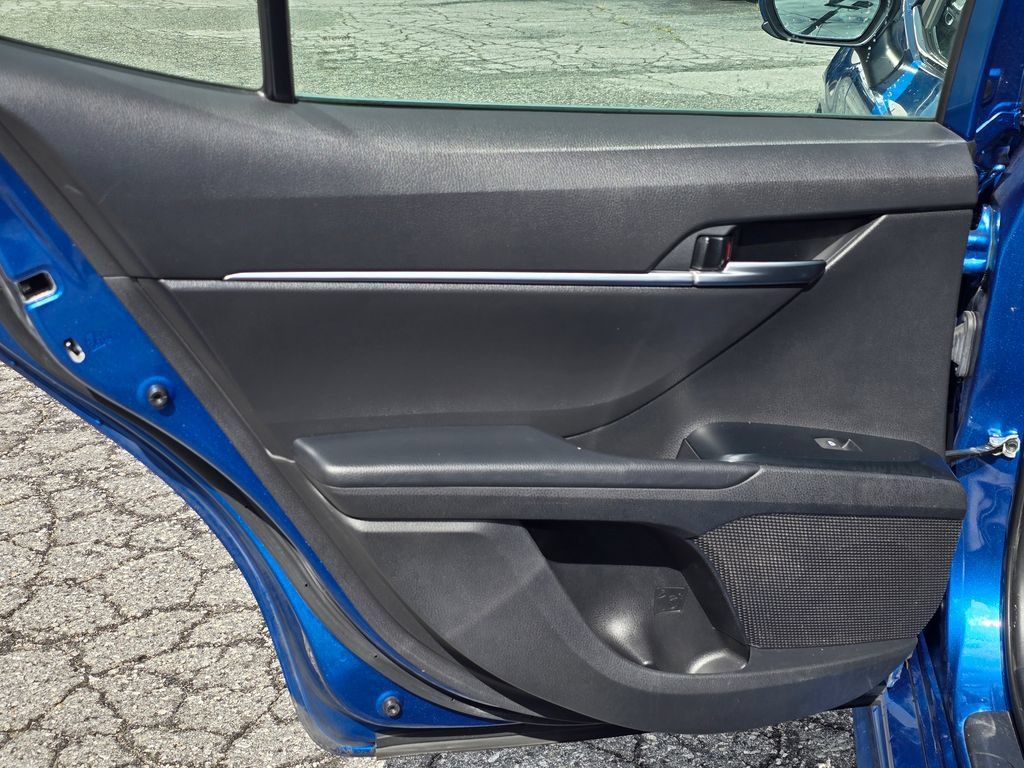 Used 2020 Toyota Camry SE FWD image 47