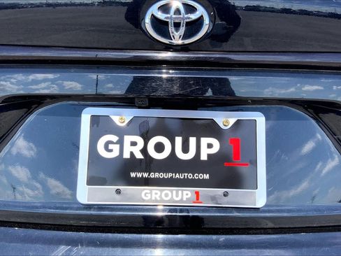 Used 2024 Toyota Corolla LE FWD image 10