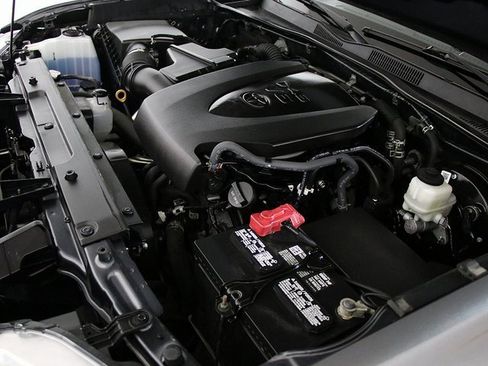 Used 2023 Toyota Tacoma SR image 35