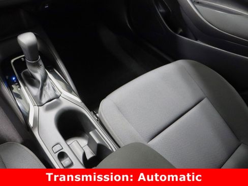 Used 2025 Toyota Corolla LE image 16