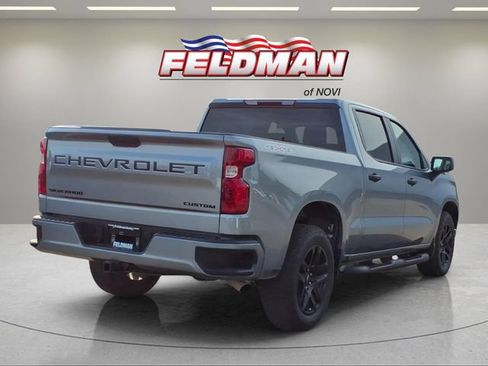 Used 2023 Chevrolet Silverado 1500 Custom w/ 2.7L Blackout Package AWD/4WD image 6
