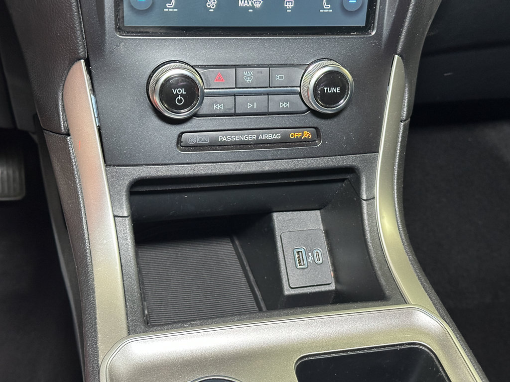 Used 2024 Ford Edge SEL AWD/4WD image 29