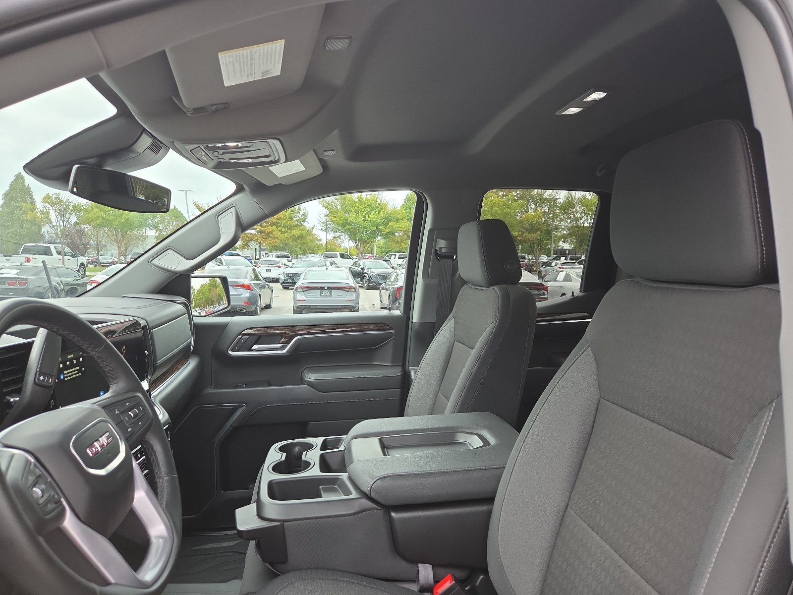 Used 2024 GMC Sierra 1500 Elevation AWD/4WD image 13