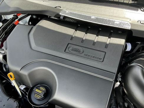 New 2026 Land Rover Range Rover Evoque S AWD/4WD image 16