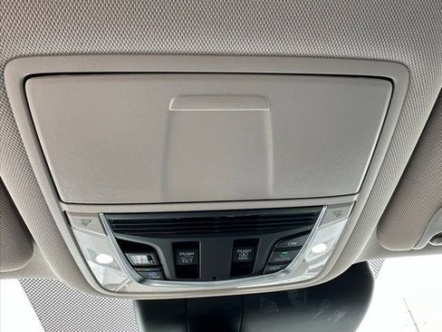 Used 2024 Acura RDX w/ Technology Package AWD/4WD image 21