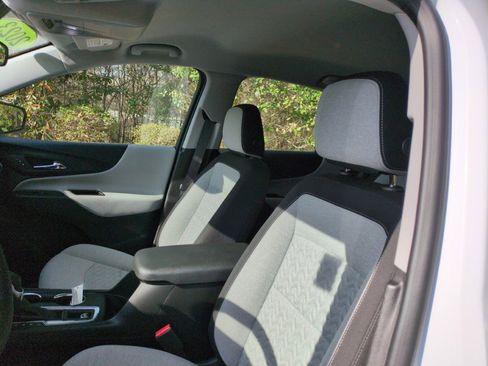 Used 2023 Chevrolet Equinox LS w/ Driver Confidence II Package FWD image 18