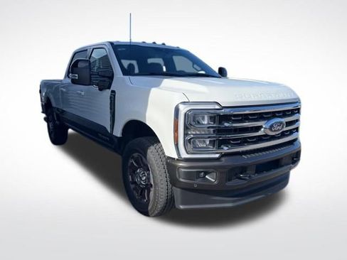 Used 2024 Ford F350 King Ranch w/ FX4 Off-Road Package image 3
