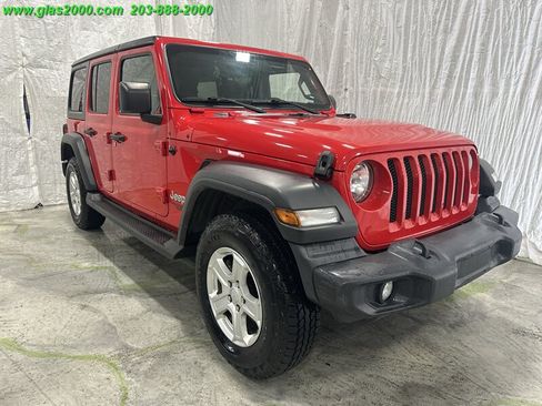 Used 2019 Jeep Wrangler Unlimited Sport S AWD/4WD image 2