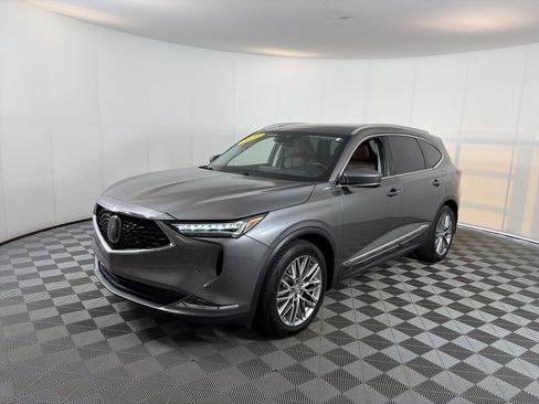 Used 2022 Acura MDX SH-AWD w/ Advance Package image 2