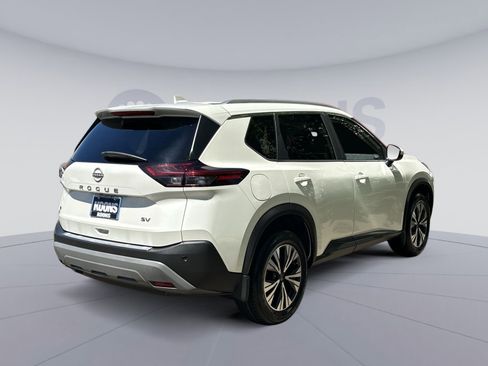 Used 2023 Nissan Rogue SV w/ SV Premium Package FWD image 8