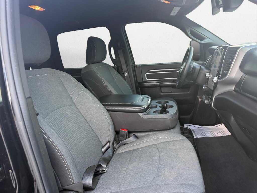Used 2024 RAM 2500 Big Horn w/ Night Edition AWD/4WD image 15