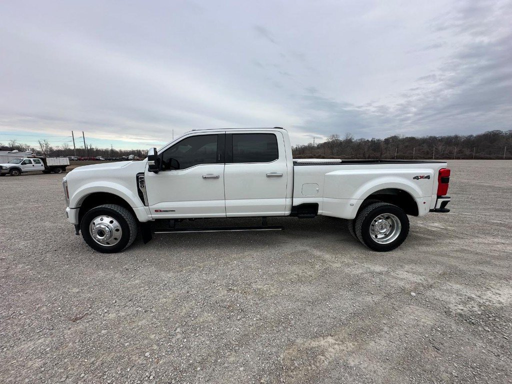 Used 2026 Ford F450 Platinum w/ Platinum Plus Package AWD/4WD image 11