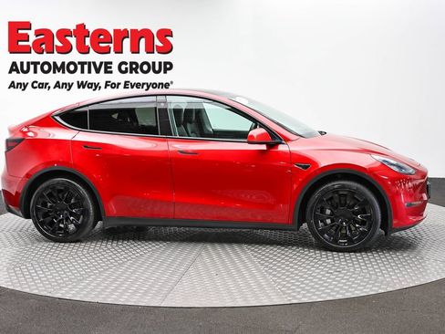 Used 2021 Tesla Model Y Long Range AWD/4WD image 4