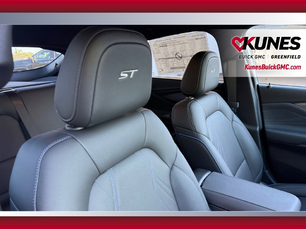 New 2026 Buick Envista Sport Touring w/ Convenience I Package FWD image 44