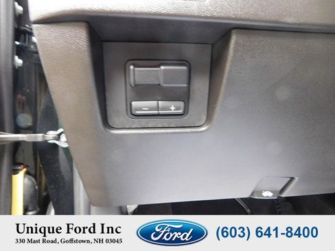 Used 2024 Chevrolet Colorado ZR2 w/ ZR2 Convenience Package III AWD/4WD image 16