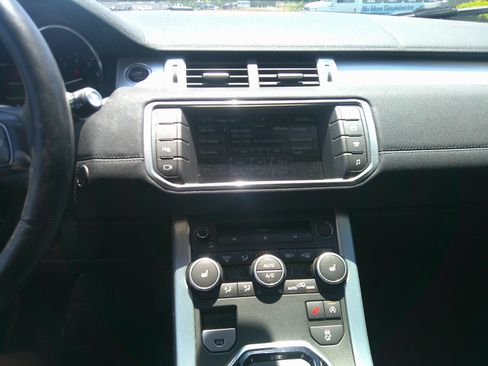Used 2016 Land Rover Range Rover Evoque SE AWD/4WD image 14