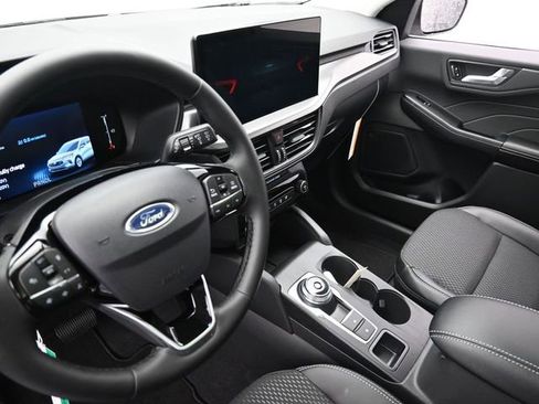 New 2026 Ford Escape SE image 25