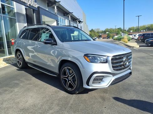 New 2026 Mercedes-Benz GLS 450 4MATIC image 8