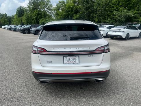 Used 2019 Lincoln Nautilus Select AWD/4WD image 5