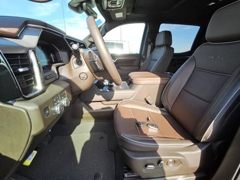 Used 2026 GMC Sierra 1500 Denali AWD/4WD image 7