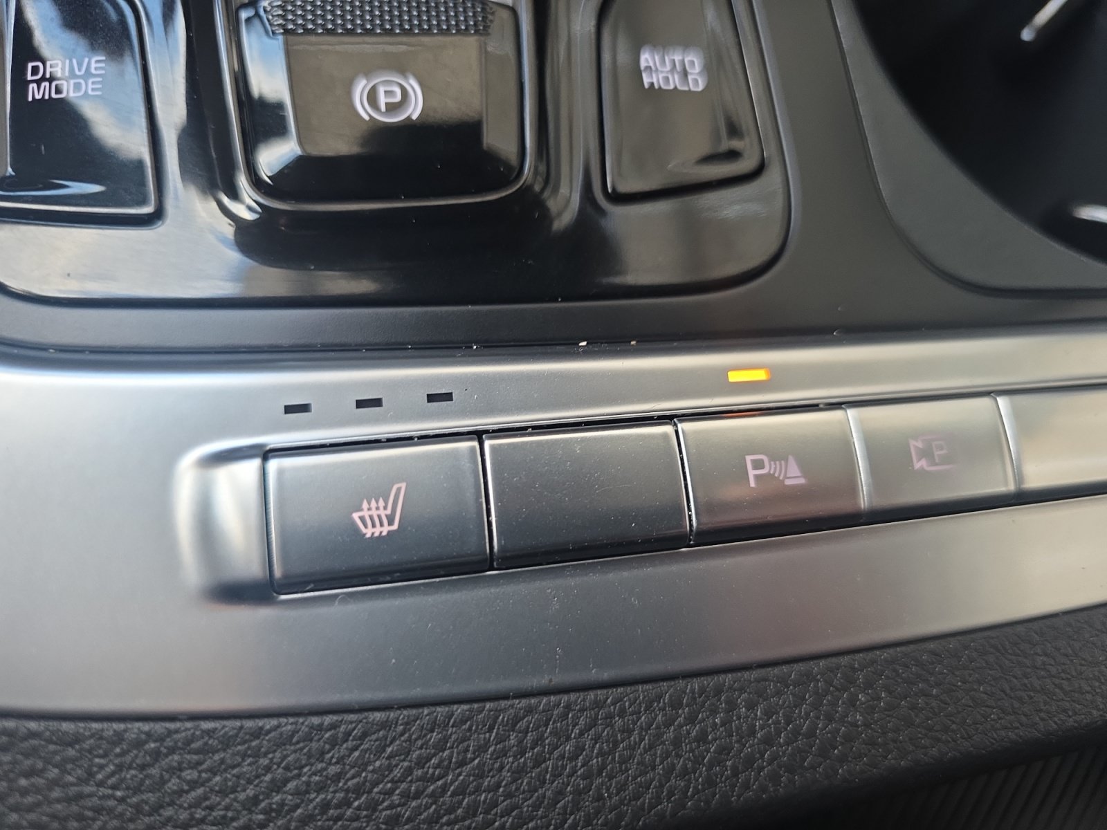 Certified 2026 Kia Carnival EX FWD image 23