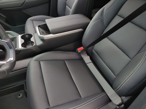 New 2027 GMC Terrain Elevation w/ Elevation Premium Package FWD image 23