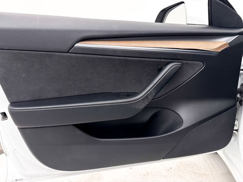 Used 2021 Tesla Model 3 Long Range image 31