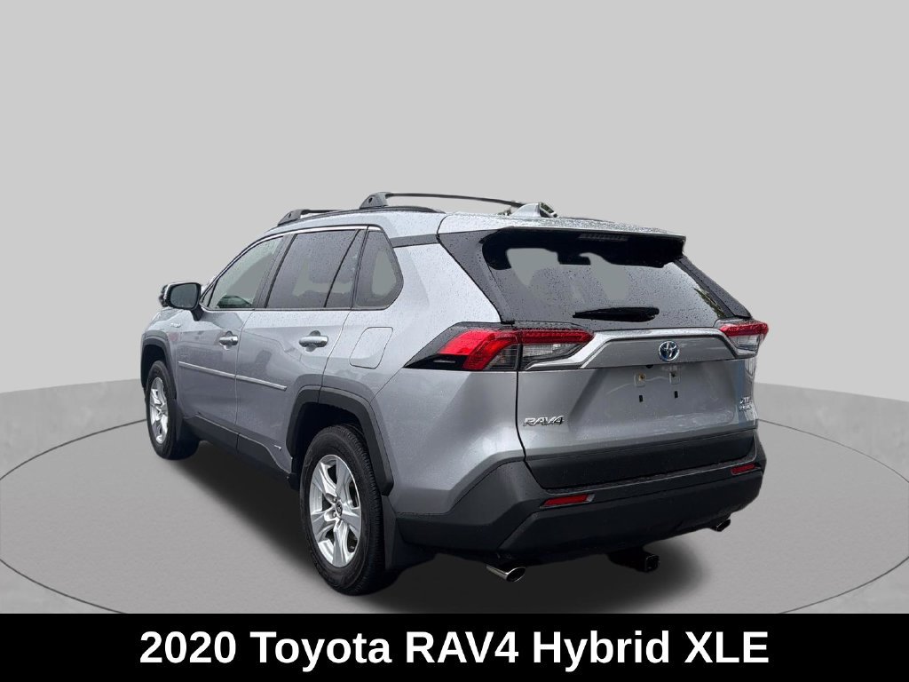 Used 2020 Toyota RAV4 XLE w/ Convenience Package AWD/4WD image 3