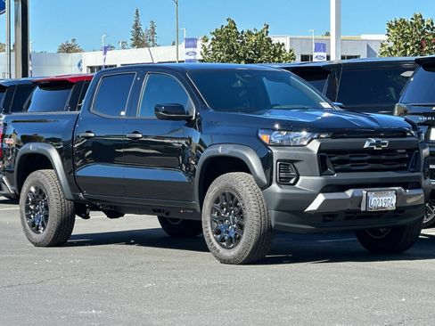 Used 2026 Chevrolet Colorado Trail Boss image 2