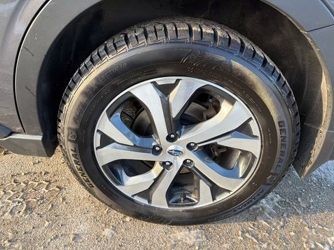 Used 2022 Subaru Outback Limited image 13