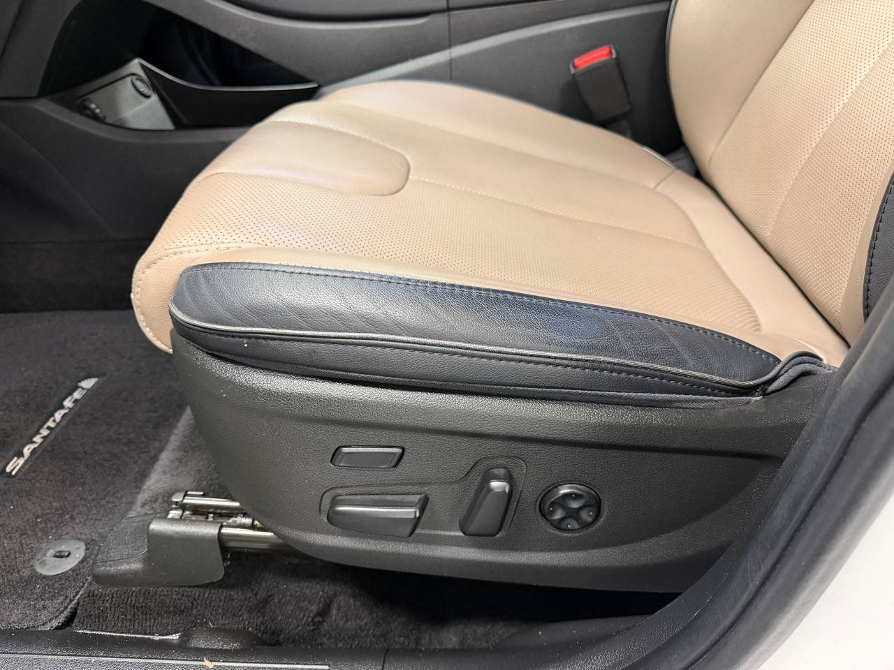Used 2023 Hyundai Santa Fe Limited AWD/4WD image 7