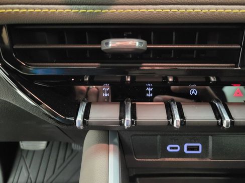 New 2026 Chevrolet Colorado ZR2 w/ Technology Package image 12