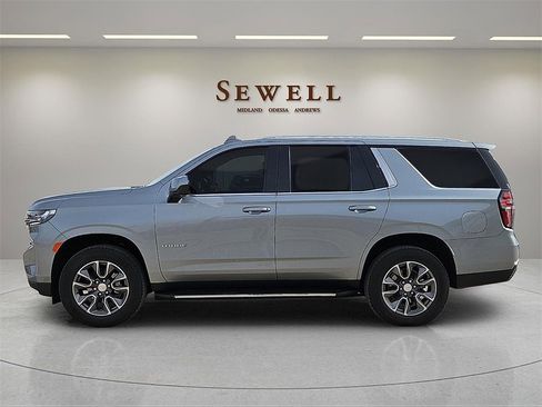 Used 2024 Chevrolet Tahoe LT image 2