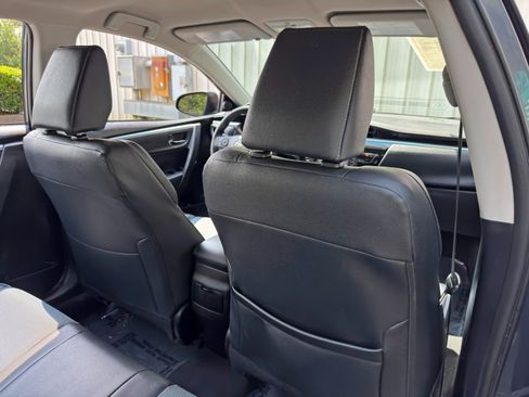 Used 2014 Toyota Corolla S FWD image 27