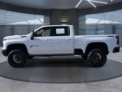 Used 2025 Chevrolet Silverado 2500 LTZ w/ Trail Boss Package AWD/4WD image 3