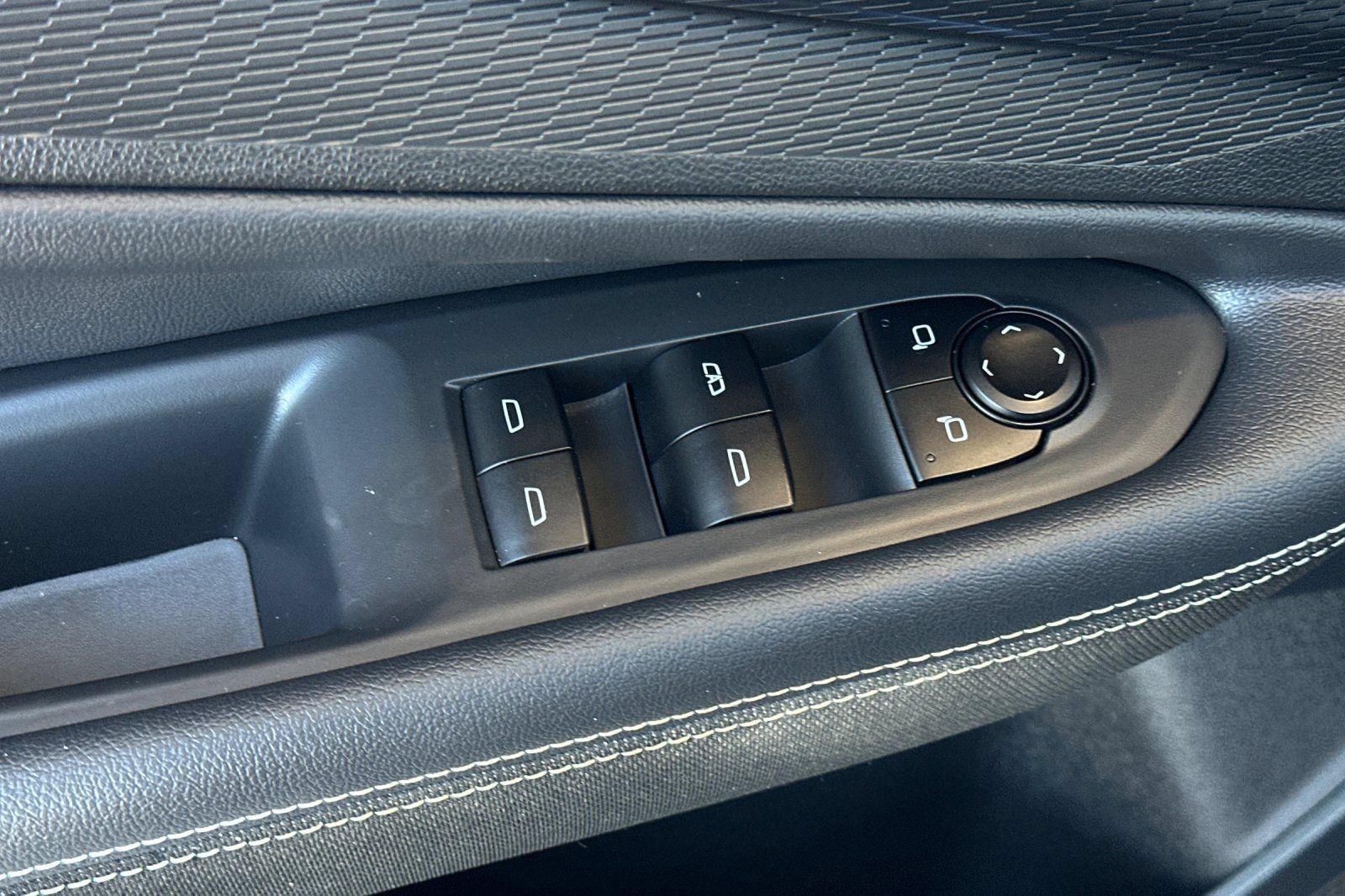 New 2025 Chevrolet Blazer EV LT FWD image 12