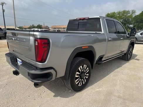 Used 2025 GMC Sierra 2500 Denali Ultimate w/ Max Trailering Package AWD/4WD image 7