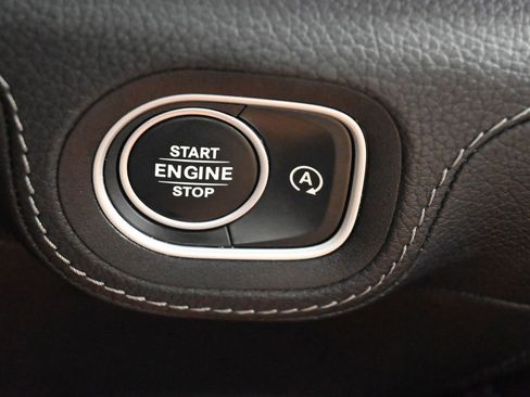 Used 2024 Mercedes-Benz GLE 450 4MATIC image 38