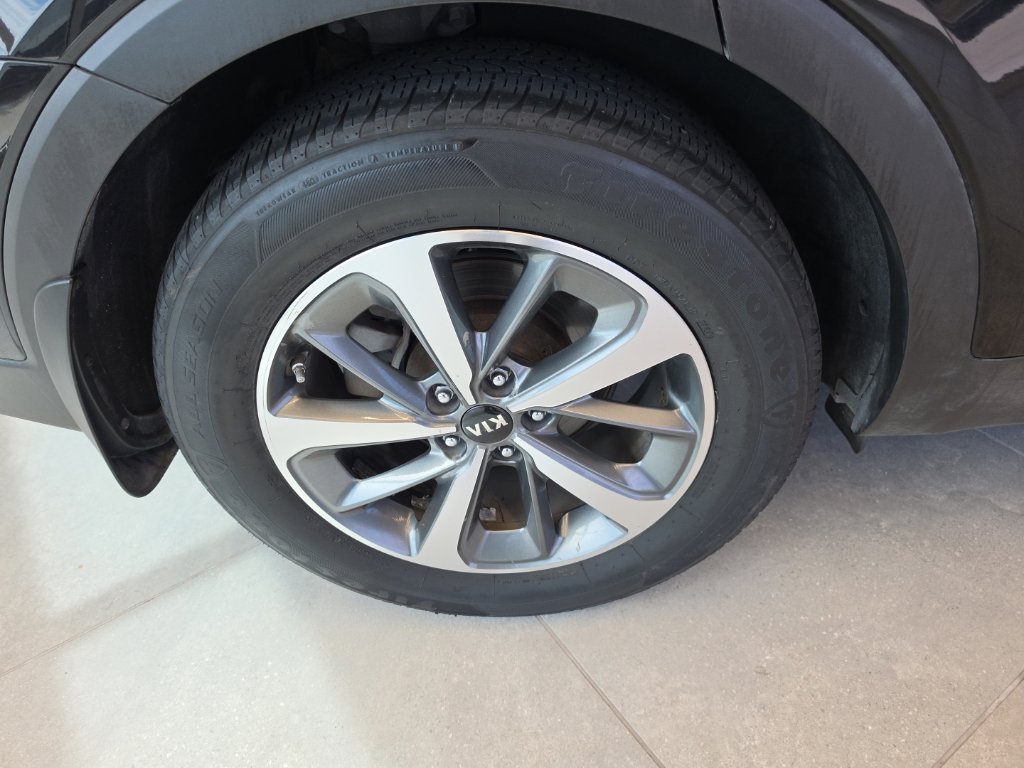 Used 2019 Kia Sorento EX FWD image 56