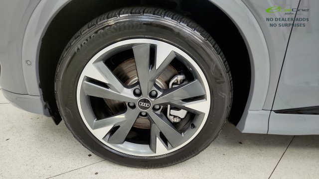 Used 2024 Audi Q4 e-tron Premium Plus w/ Premium Plus AWD/4WD image 81