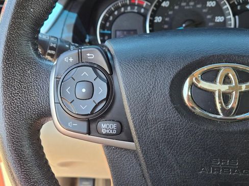 Used 2012 Toyota Camry XLE w/ Convenience Pkg FWD image 21