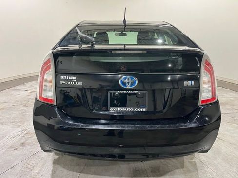 Used 2015 Toyota Prius Four image 10