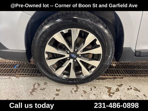 Used 2016 Subaru Outback 2.5i Limited AWD/4WD image 11