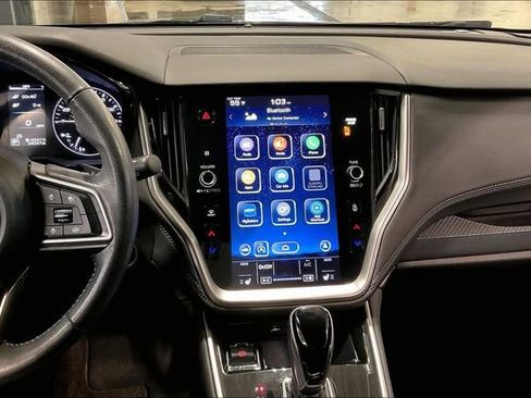 Used 2022 Subaru Outback Premium image 6