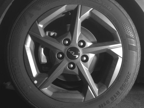 Used 2025 Kia K4 LXS image 12