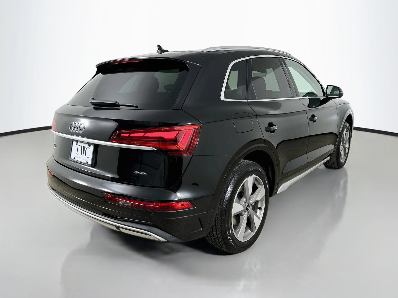 Used 2023 Audi Q5 Premium Plus AWD/4WD image 5