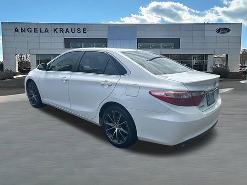 Used 2016 Toyota Camry XSE FWD image 5